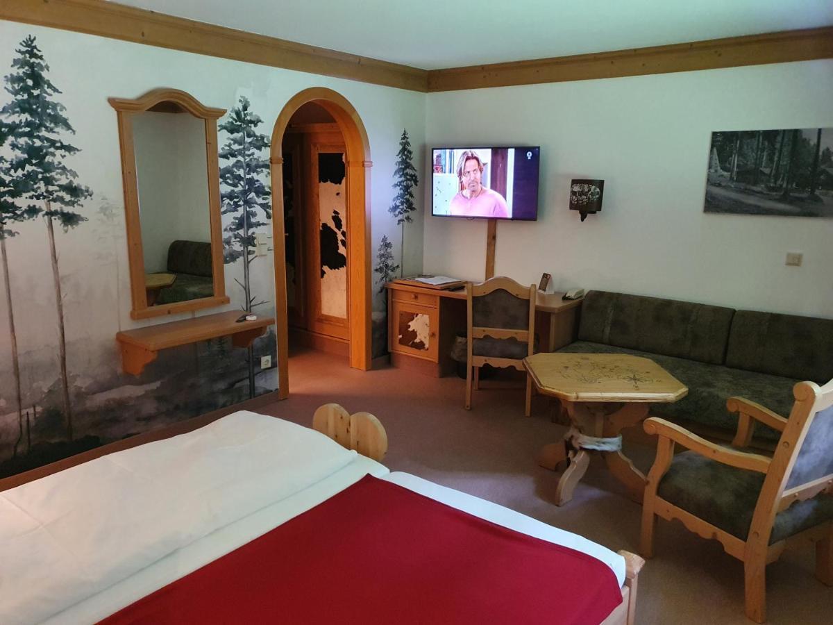 Hotel Und Restaurant Koehlerhuette - Fuerstenbrunn Beierfeld Eksteriør billede