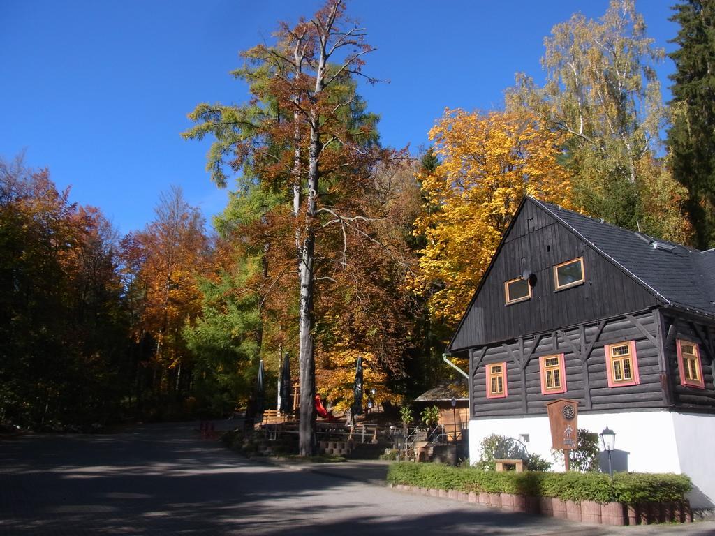 Hotel Und Restaurant Koehlerhuette - Fuerstenbrunn Beierfeld Eksteriør billede