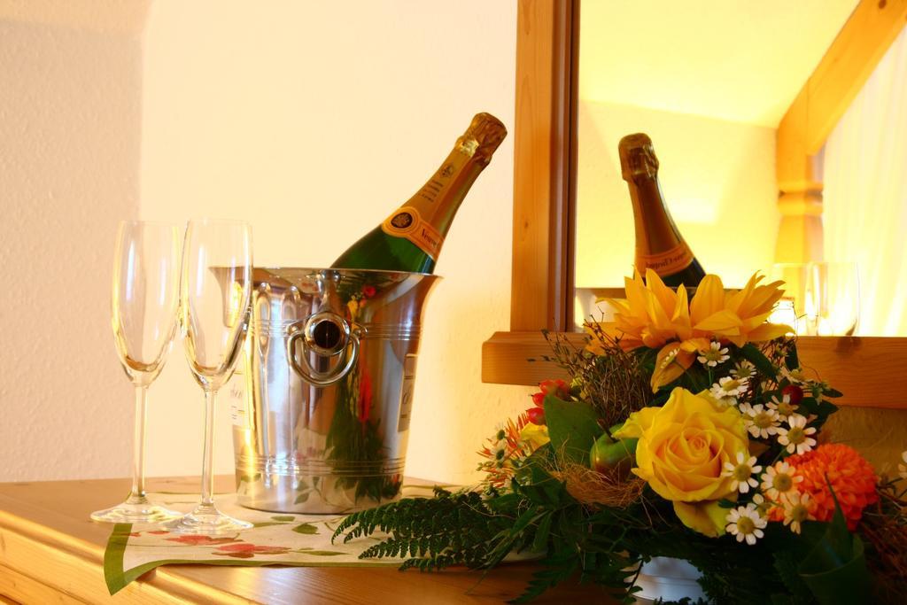 Hotel Und Restaurant Koehlerhuette - Fuerstenbrunn Beierfeld Eksteriør billede